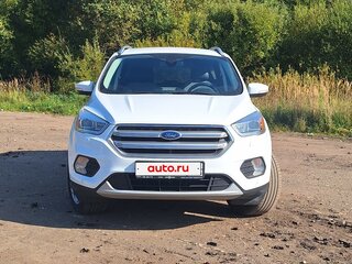 2016 Ford Kuga II Рестайлинг, белый, 1500000 рублей, вид 3