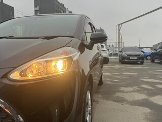 2020 Toyota Sienta II Рестайлинг, чёрный, 1995000 рублей, вид 3