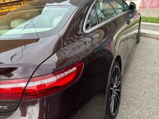 2018 Mercedes-Benz E-Класс 200 V (W213, S213, C238), красный, 3450000 рублей, вид 3