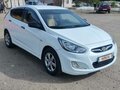 2013 Hyundai Solaris I, белый, 500000 рублей - вид 2