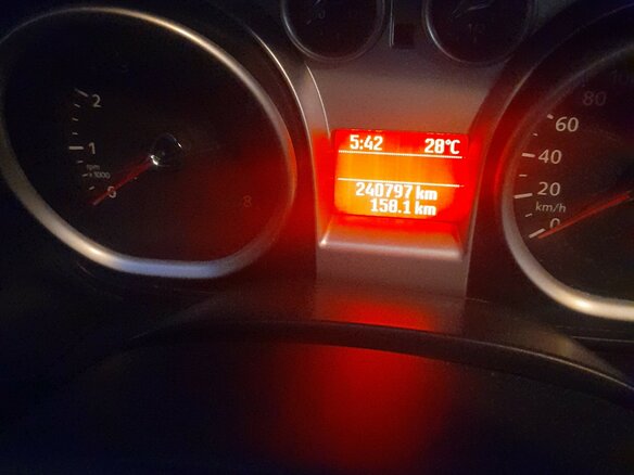 2008 Ford Focus II Рестайлинг, белый, 500000 рублей - вид 3