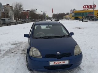 2000 Toyota Vitz I (P10), синий, 415000 рублей, вид 1