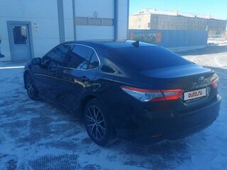 2021 Toyota Camry VIII (XV70) Рестайлинг, чёрный, 4205000 рублей, вид 5