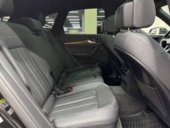 2022 Audi Q5 45 TFSI II (FY) Рестайлинг, чёрный, 3700000 рублей - вид 38