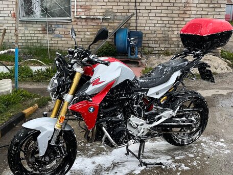 2020 BMW F 900 R, красный, 850000 рублей, вид 2