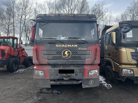 2022 Shacman (Shaanxi) SX3318, красный, 1558000 рублей, вид 3