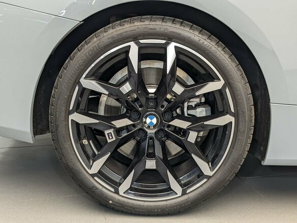 2024 BMW 4 серии 430i G22, G23, G26 Рестайлинг, серый, 7560000 рублей - вид 17