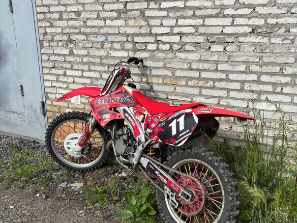 1998 Honda CR 125R, красный, 200000 рублей - вид 1