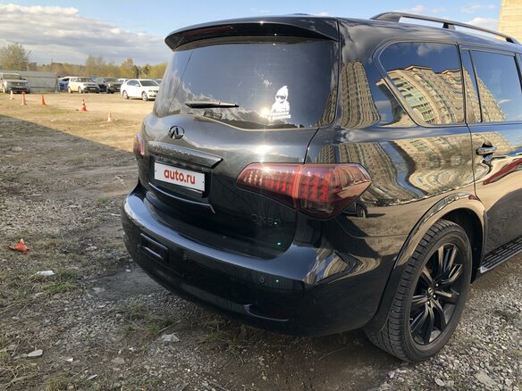 2013 Infiniti QX80 I, чёрный, 2250000 рублей - вид 4