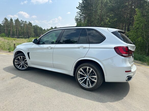 2017 BMW X5 30d III (F15), белый, 4900000 рублей - вид 13