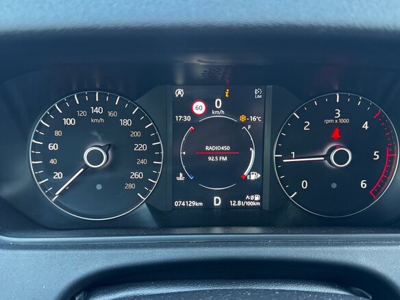 2018 Land Rover Range Rover Velar I, серый, 4150000 рублей - вид 10