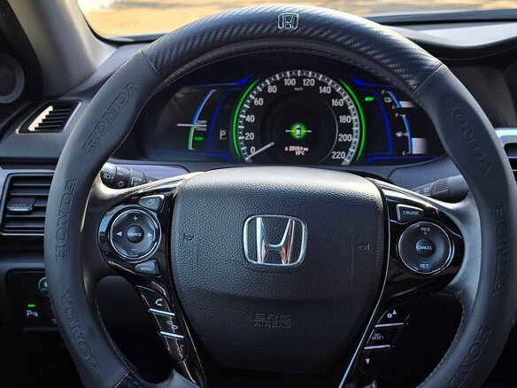 2017 Honda Accord IX Рестайлинг, белый, 2850000 рублей - вид 16