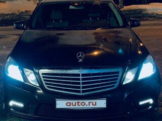 2009 Mercedes-Benz E-Класс 350 IV (W212, S212, C207), коричневый, 1450000 рублей, вид 3