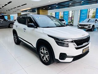 2022 Kia KX3, белый, 1450000 рублей, вид 3