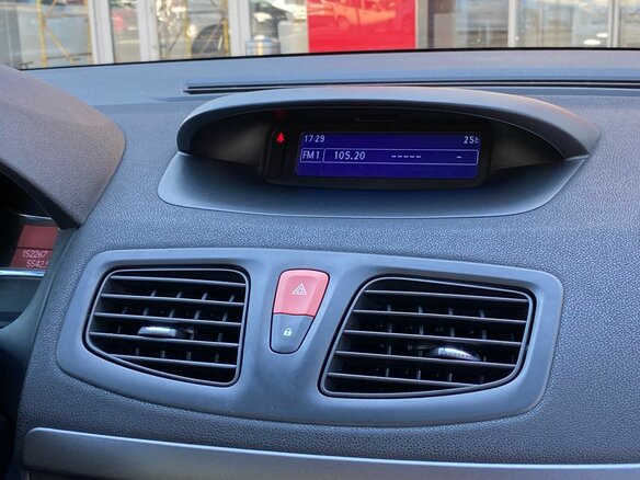 2014 Renault Megane III Рестайлинг, белый, 899000 рублей - вид 16