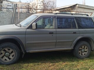2001 Mitsubishi Pajero Sport I, серый, 600000 рублей, вид 4
