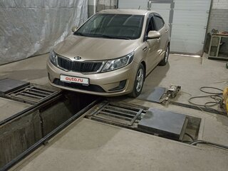 2015 Kia Rio III, бежевый, 950000 рублей, вид 2