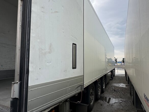 2011 Schmitz Cargobull SKO, белый, 4500000 рублей - вид 4