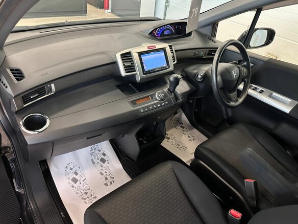 2012 Honda Freed Spike I Рестайлинг, чёрный - вид 13