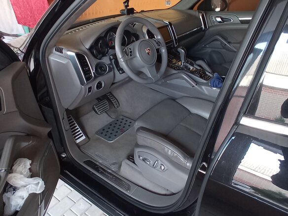 2010 Porsche Cayenne S II (958), чёрный, 2650000 рублей - вид 13