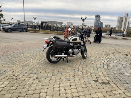 2018 Triumph Bonneville T120, белый, 1250000 рублей, вид 5