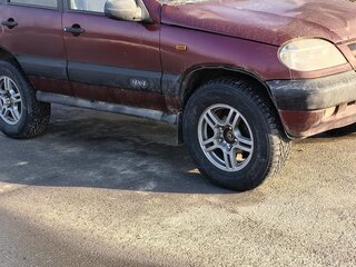 2003 Chevrolet Niva I, красный, 177000 рублей, вид 1