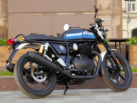 2024 Royal Enfield Continental GT, серебристый, 649900 рублей, вид 4