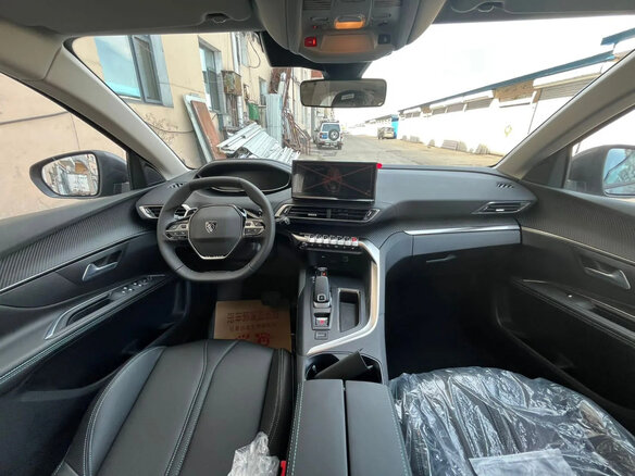 2026 Peugeot 5008 II Рестайлинг, серый, 2600000 рублей - вид 6