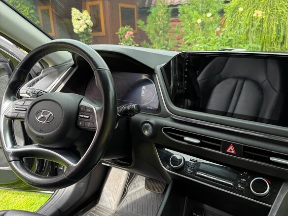 2020 Hyundai Sonata VIII (DN8), чёрный, 2590000 рублей - вид 11