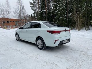 2018 Kia Rio IV, белый, 1270000 рублей, вид 3