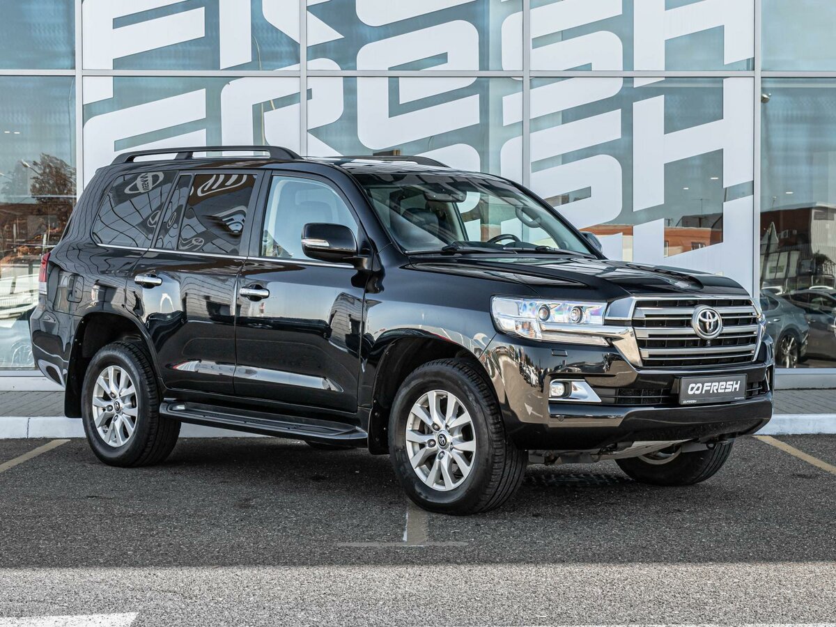 Открыть фотографии: Toyota Land Cruiser 200 Series Рестайлинг 2
