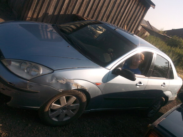 2004 Ford Focus I Рестайлинг, голубой - вид 12