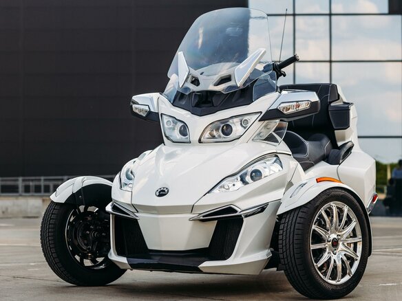 2015 BRP Can-Am Spyder, белый, 1528202 рублей - вид 2