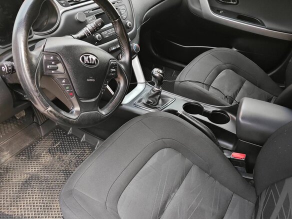 2015 Kia Ceed II Рестайлинг, коричневый, 920000 рублей - вид 6