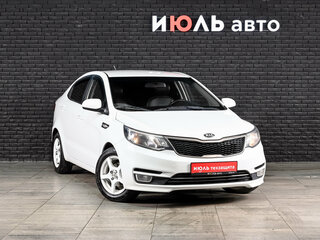 2016 Kia Rio III Рестайлинг, белый, 1170000 рублей, вид 3