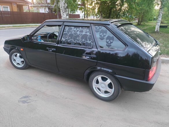 2004 Lada (ВАЗ) 21093i, чёрный, 390000 рублей - вид 8