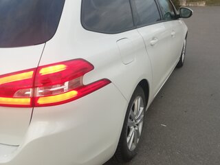 2018 Peugeot 308 II Рестайлинг, белый, 910000 рублей, вид 5