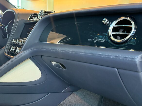 2022 Bentley Bentayga I Рестайлинг, синий, 42660000 рублей - вид 14