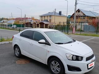 2012 Chevrolet Aveo II, белый, 720000 рублей, вид 1