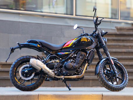 2025 Royal Enfield Guerrilla 450, чёрный, 554000 рублей, вид 4