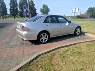 1999 Lexus IS 200 I, серебристый, 800000 рублей, вид 4