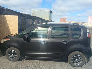 2011 Citroen C3 Picasso I, чёрный, 550000 рублей, вид 4