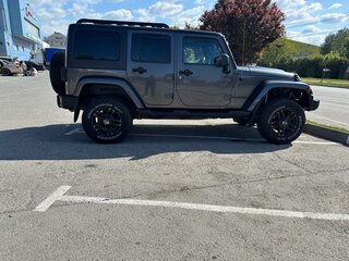 2016 Jeep Wrangler III (JK), серый, 4950000 рублей, вид 2