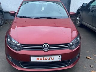 2012 Volkswagen Polo V, красный, 950000 рублей, вид 1