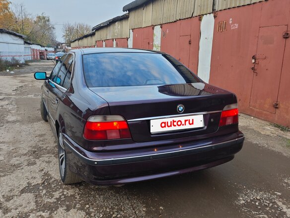 1998 BMW 5 серии 535i IV (E39), пурпурный, 590000 рублей - вид 3