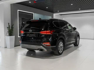 2020 Hyundai Santa Fe IV, чёрный, 2150000 рублей, вид 5
