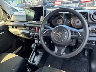 2023 Suzuki Jimny Sierra IV, серебристый, 2190000 рублей, вид 5
