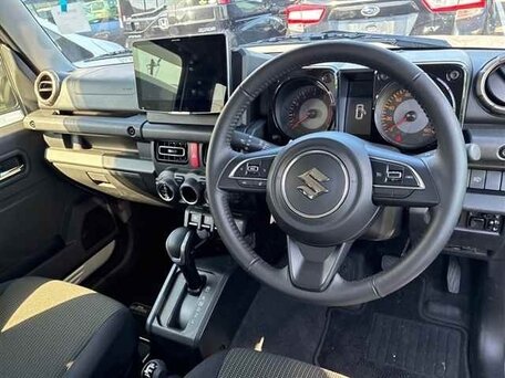 2023 Suzuki Jimny Sierra IV, серебристый, 2190000 рублей, вид 5