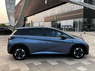 2024 BYD Dolphin 44.9 kWh I, синий, 1320002 рублей, вид 5