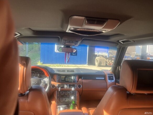 2011 Land Rover Range Rover III Рестайлинг 2, белый, 2000000 рублей - вид 4